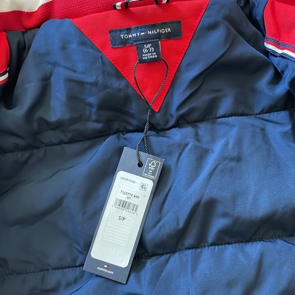 TOMMY HILFIGER Boys Red High Neck Zip-Up Solid Bomber Jacket Sz Small 6-7 NWT - Picture 8 of 15